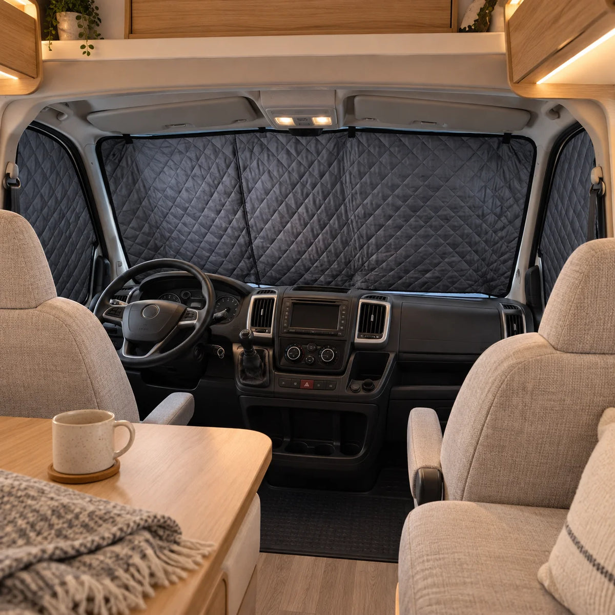 Thermohoes voor camper – buitenkant en verduisterend, 211 × 171 cm